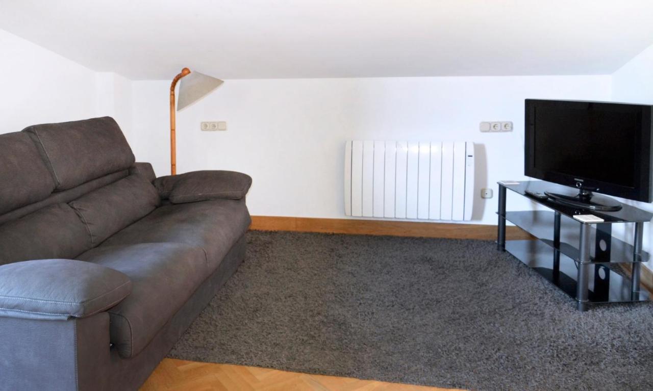 Apartamento En Villa Con Parking Añorga-Lugariz エクステリア 写真